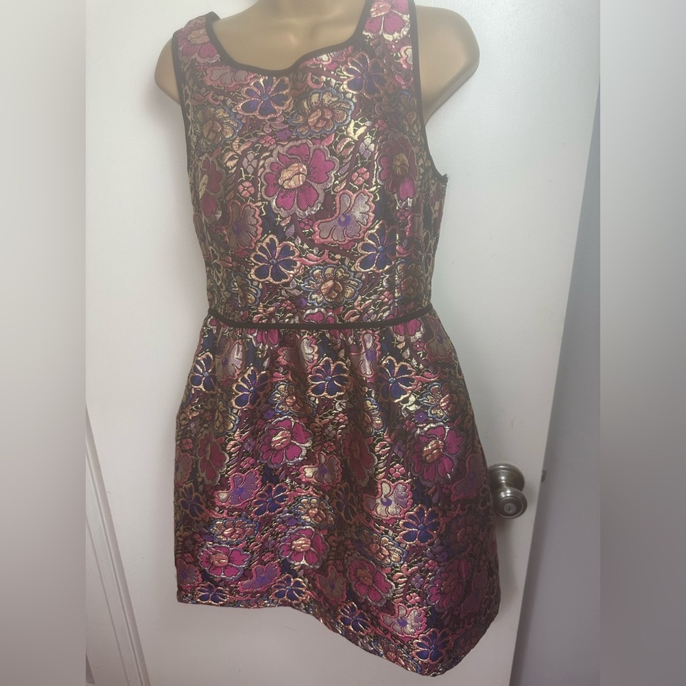 Xhilaration Artsy Black Pink Blue Gold Metallic Floral Sleeveless Mini Dress M‎